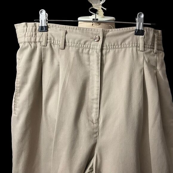 Macys Comfy Women’s Khakis / SZ: 14 - Picture 3 of 7